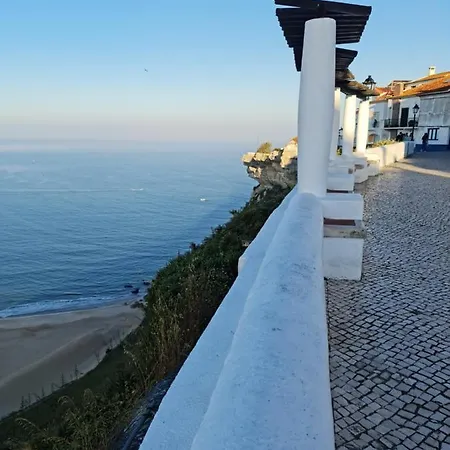 White Swell By Sitio Da Apartman Nazaré